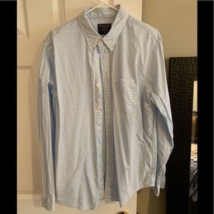 Abercrombie button down size XL